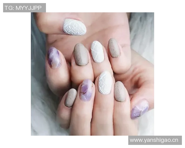 足球明星们的美甲风潮揭秘时尚与运动的完美结合